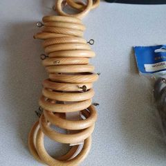 Curtain rings