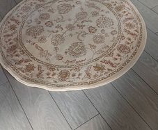 Circular rug