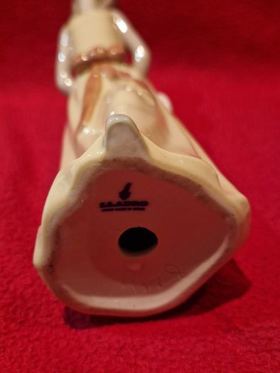 Lladro Figurine