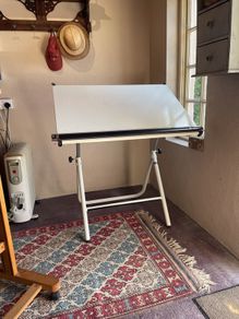 Draftsman table
