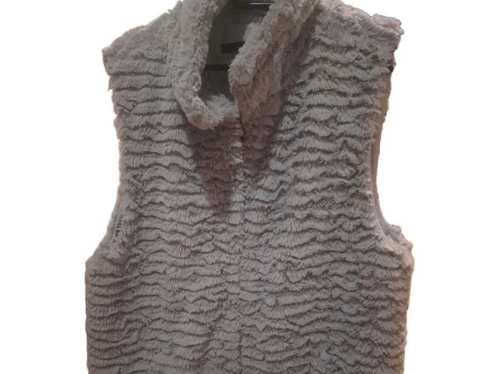 Fuzzy grey gillet, vest