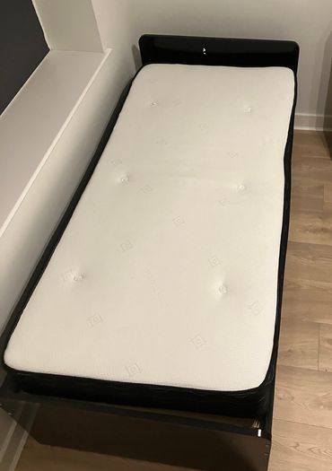 Single BED with orthopaedic mattress