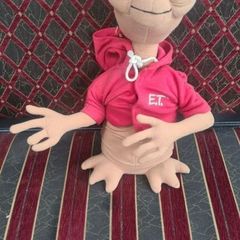E.t