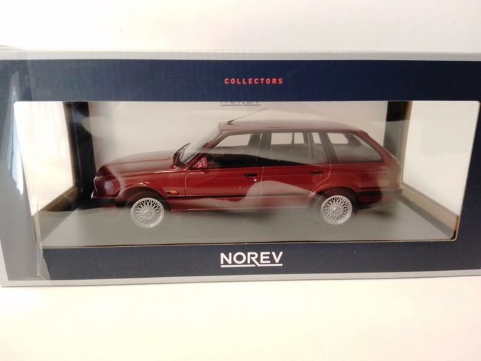 BMW 325i Touring Estate 1990 - NEWinBOX
