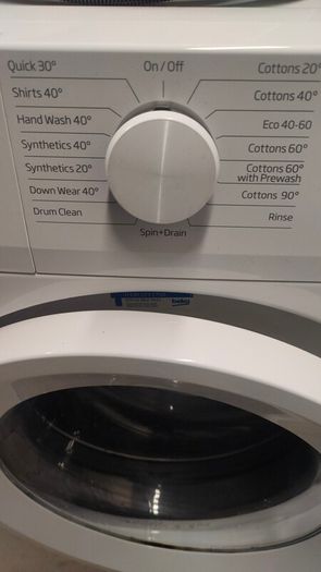 Beko washing machine 8kg 1200rpm like New