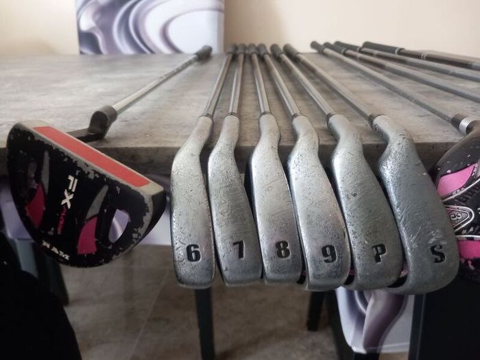 Ram lady's golf set. Left handed clubs