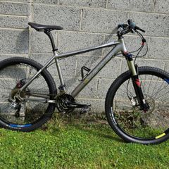 Boardman Team SL hardtail mountain bike