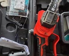 mini saw with charger and battery