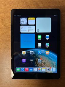 Ipad 9.7 inches gen 6 Wi Fi + Cellular
