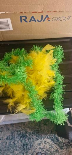 Mixed party props
