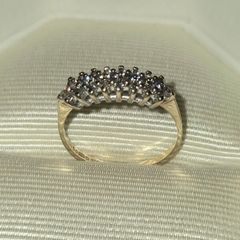 9ct Gold Ladies Ring - Size 7/N