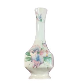 Aynsley Little Sweetheart Bud Vase 7 inches Bone China England
