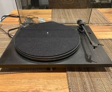 Project Primary E Turntable