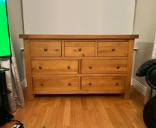 oak chest of drawer