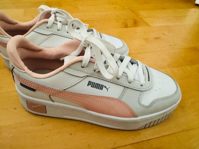 Puma - Carina Street women's runners