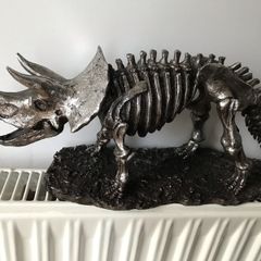 dinosaur skeleton