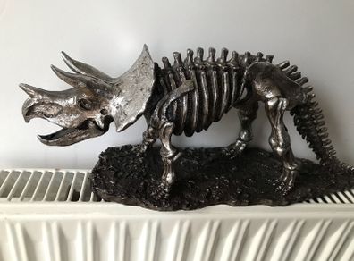 dinosaur skeleton
