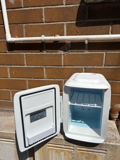 camper van for Sale Has solar panel roof vent Sink gas cooker 12 V microwave