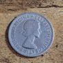 Great Britain UK 1953 One Shilling Elizabeth II English Shield Coin - free standard postage Image 2