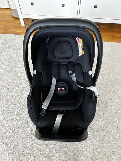Maxi-Cosi Tinca Car Seat + ISOFIX Base