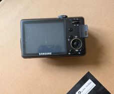 Samsung S1050 Digital Camera