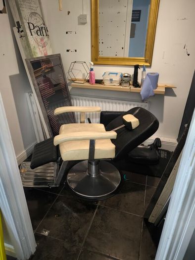 barber station
