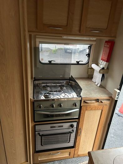 NI 2002 Autoquest 100 2.3 TD 4-Berth