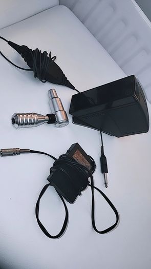 TATTOO MACHINE Cheyenne Hawk spirit 25mm Grip, foot pedal, Eikon ems 420 power supply Tattoo Kit