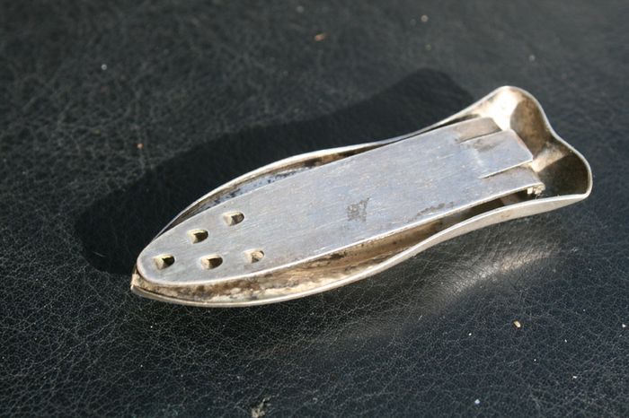 Vintage Dress Clip 2,3"