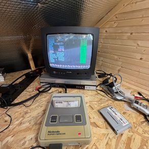 Nintendo Super Famicom Japanese SNES version with game