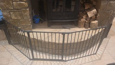 Baby gate (5 panel easy shut)