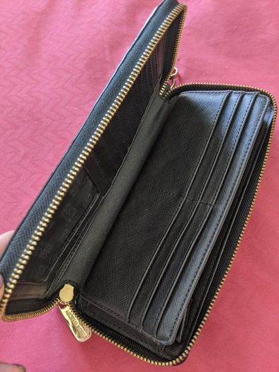 Michael kors designer sleek wallet