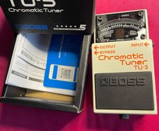 Boss TU-3 chromatic tuner