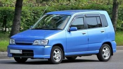 Wanted 1998-2000 Z10 Nissan Cube