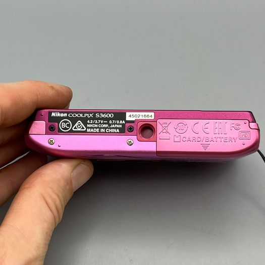 Nikon Coolpix S3600 20.1MP Digital Camera Pink - Full Kit
