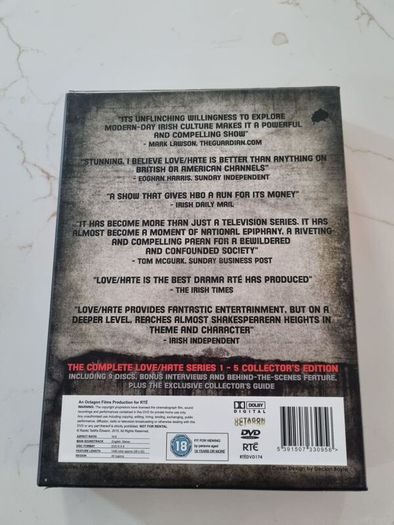 Love / Hate The Collcetors Edition DVD