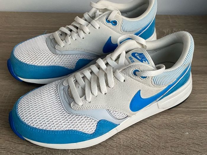 Nike Air Odyssey Trainers size 10