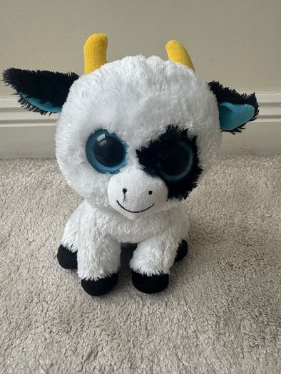 Ty Beanie Babies Daisy The Black And White Cow Used Please see pictures