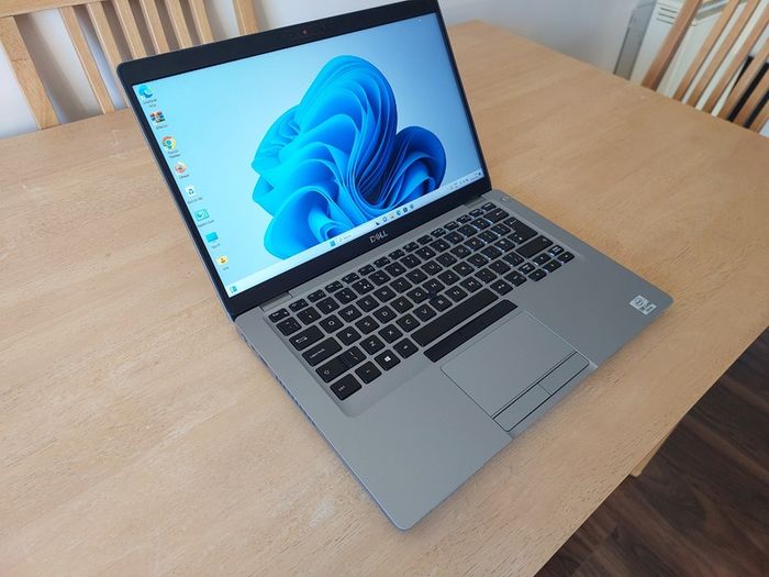 Dell Latitude 5410 | 10th Gen i5-10310U | 8GB RAM | 256GB NVMe SSD | Windows 11 Pro | New Battery