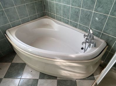 Bathtub