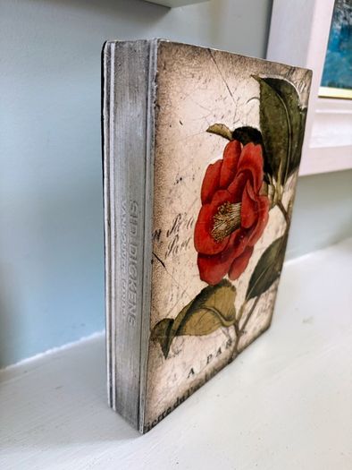 Sid Dickens memory block - Red Camellia T-404