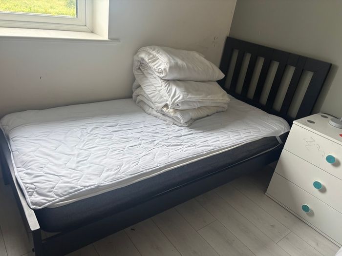 Single bed and mattress