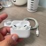 AirPods pro 1g (Left side earphone NOT WORKING PROPERLY) Image 2