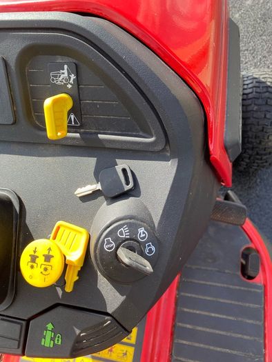 Snapper 22HP Ride on mower, 3 years old