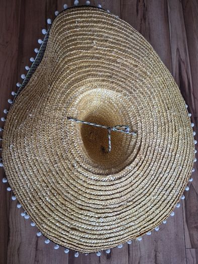 Sombrero hat 30inches diameter