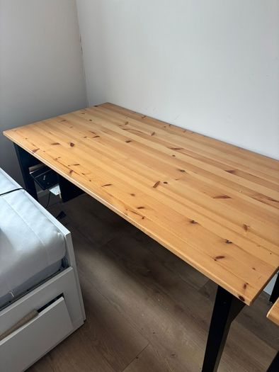 FREE Ikea Desk (drawer broken)