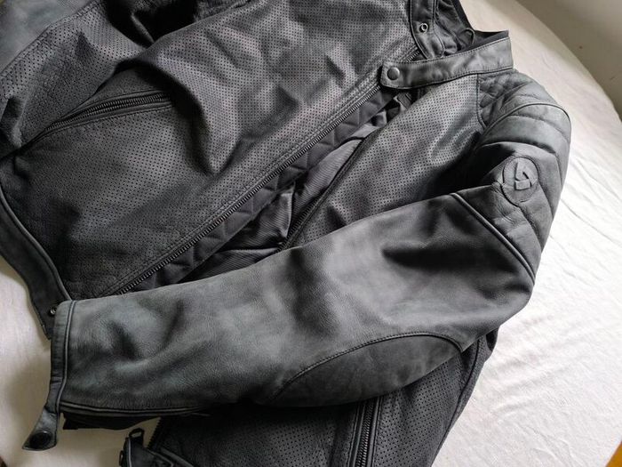 Revit Stewart Air Motorbike Leather Jacket Size XXL