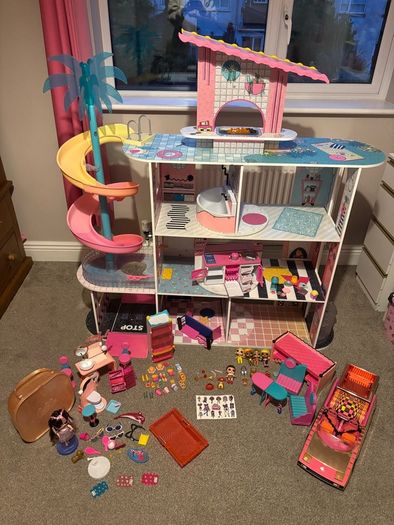 Lol doll house & Extras