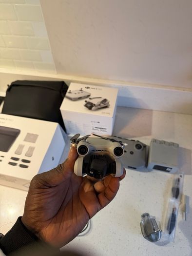DJI Mini 3 Pro Fly More Combo - RC-N1, 3 Batteries