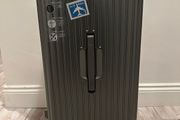 Lightweight Hardshell Spinner (Luggage)